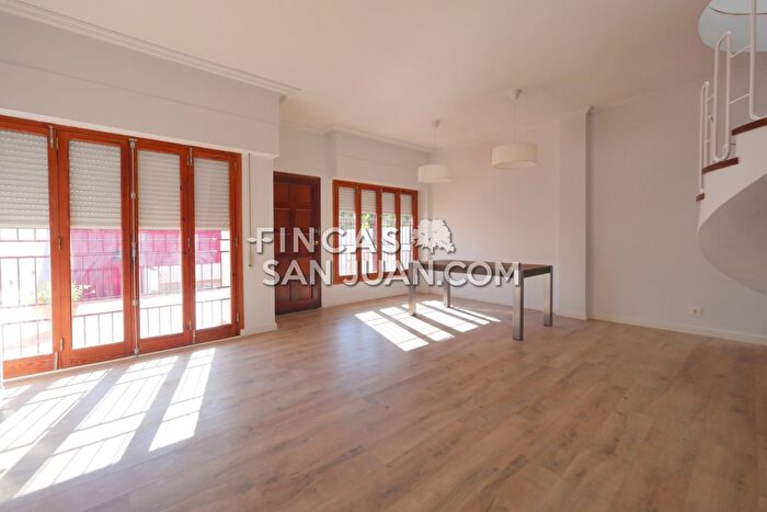 Casas en venta y pisos alquiler - 2