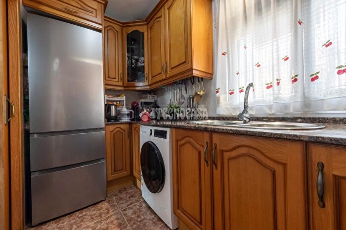 Casas en venta y pisos alquiler - 3
