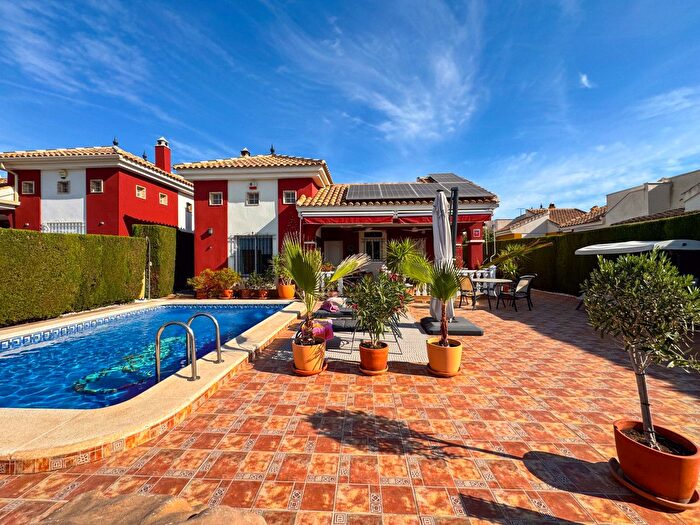 Casa en venta en Los Montesinos, Alicante de 3 habitaciones