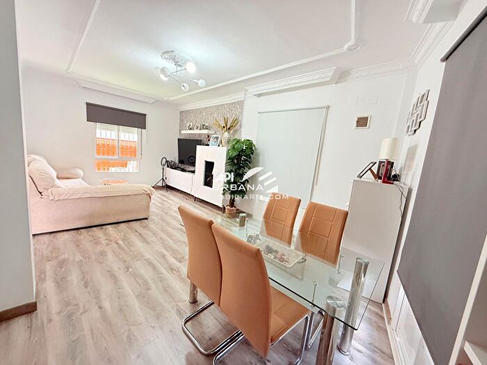 Casas en venta y pisos alquiler - 2
