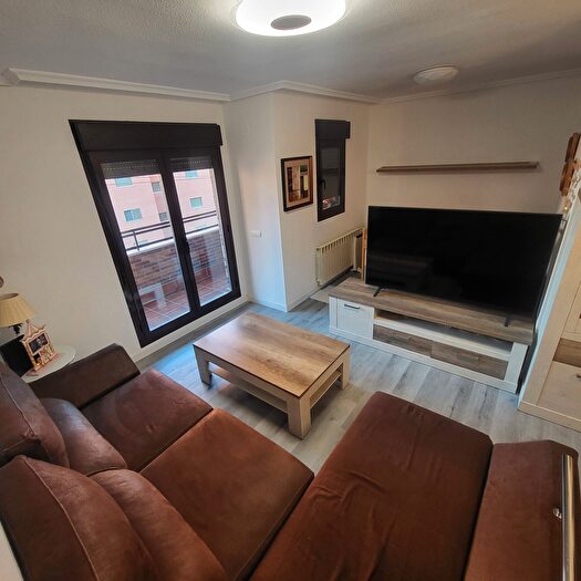 Casas en venta y pisos alquiler - 3