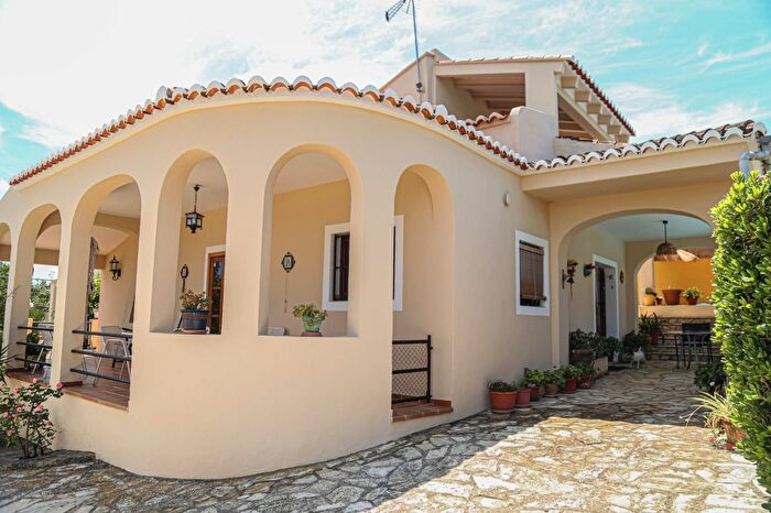 Casa en venta en Villanueva de Castellón, Valencia de 4 habitaciones