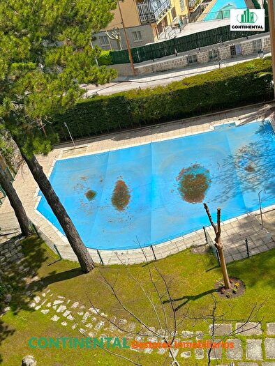 Casas en venta y pisos alquiler - 1