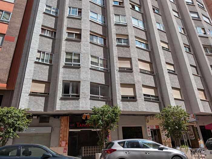 Casas en venta y pisos alquiler - 1