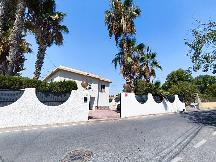 Casa en venta en Peña de las Águilas, Elche Elx de 6 habitaciones
