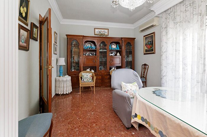 Casas en venta y pisos alquiler - 2