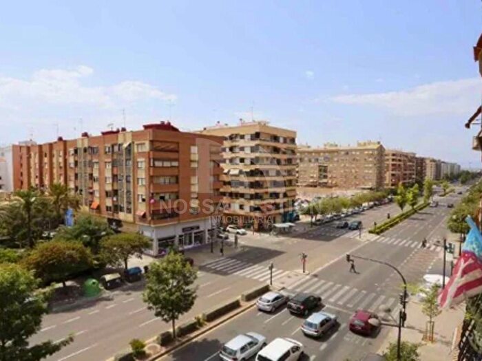 Piso en venta en Rascanya, Torrefiel de 3 habitaciones