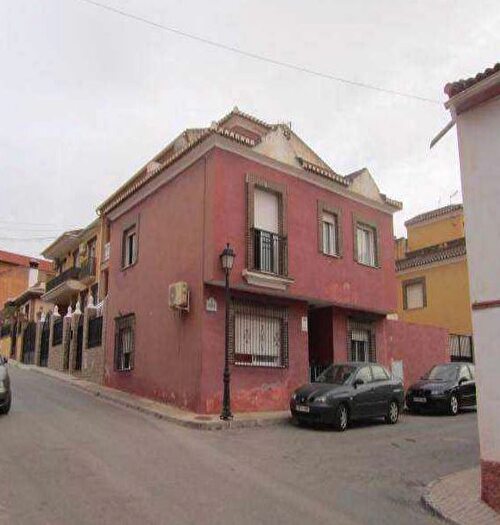 Casas en venta y pisos alquiler - 1