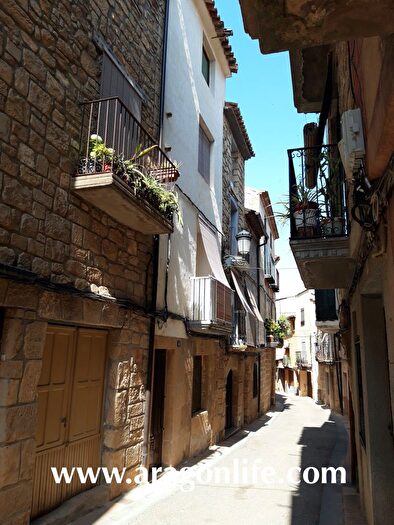 Casas en venta y pisos alquiler - 2