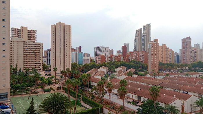 Casas en venta y pisos alquiler - 2