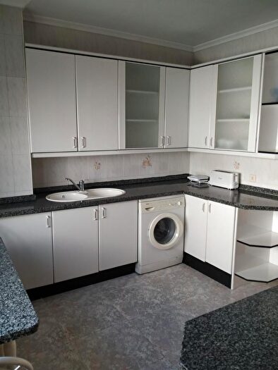 Casas en venta y pisos alquiler - 1