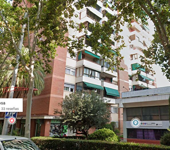 Piso en venta en Nou Barris, El Turó de la Peira de 3 habitaciones
