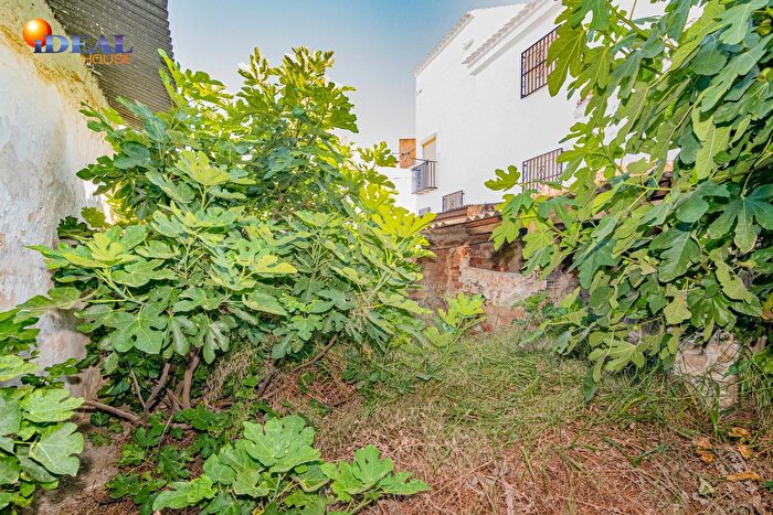 Casa en venta en Iznájar, Córdoba de 3 habitaciones
