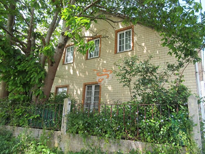 Casa en venta en A Malata Catabois Ciudad Jardín, Ferrol de 5 habitaciones