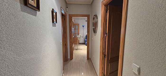 Casa en venta en El Poblado Abulagar, Puertollano de 2 habitaciones