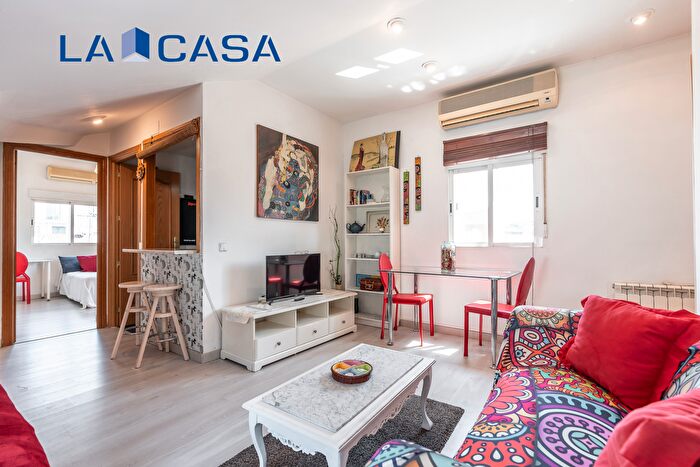 Casas en venta y pisos alquiler - 1
