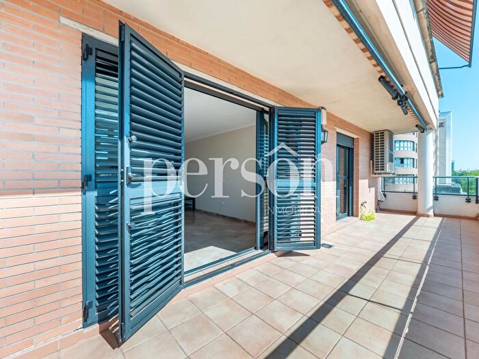 Piso en venta en Campanar, Nou Campanar de 4 habitaciones