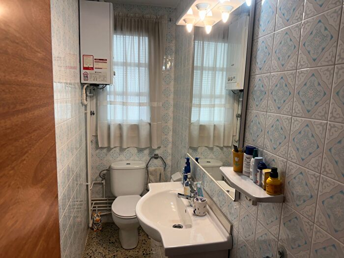 Casas en venta y pisos alquiler - 2