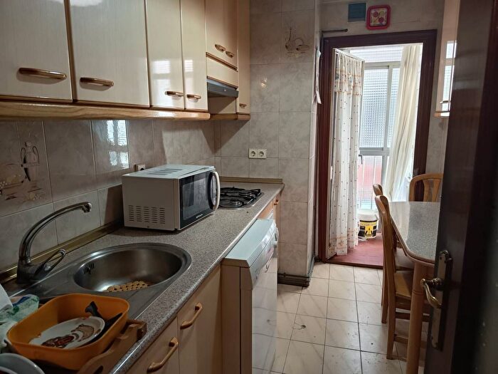 Casas en venta y pisos alquiler - 1