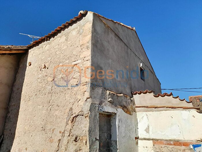 Casas en venta y pisos alquiler - 2