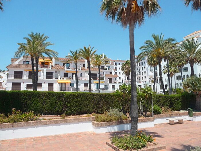 Piso en venta en Puerto de la Duquesa, Manilva de 2 habitaciones