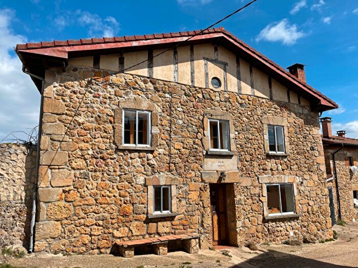 Casa en venta en Medina de Pomar, Medina de Pomar de 5 habitaciones