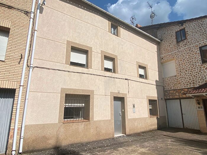 Casa en venta en Villafranca Montes de Oca, Burgos de 3 habitaciones