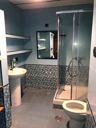 Piso en venta en Alozaina, Málaga de 3 habitaciones