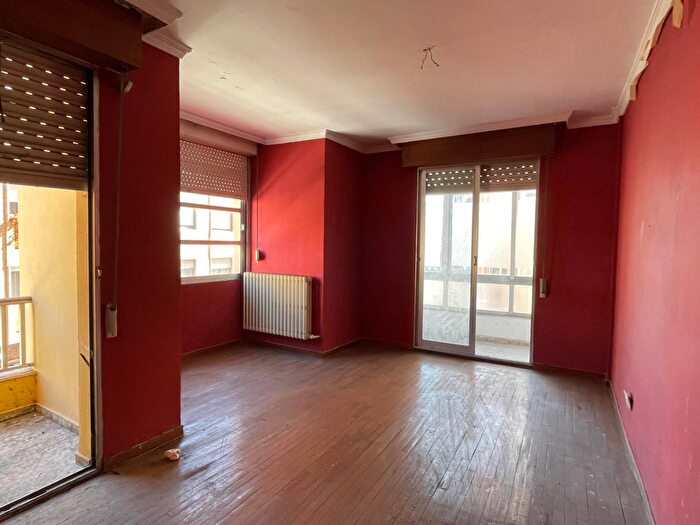Casas en venta y pisos alquiler - 2