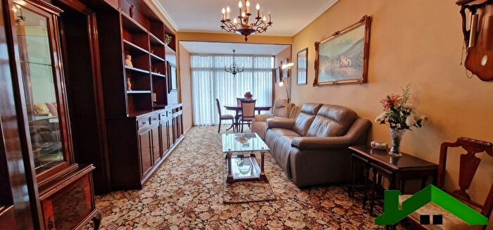 Casas en venta y pisos alquiler - 1