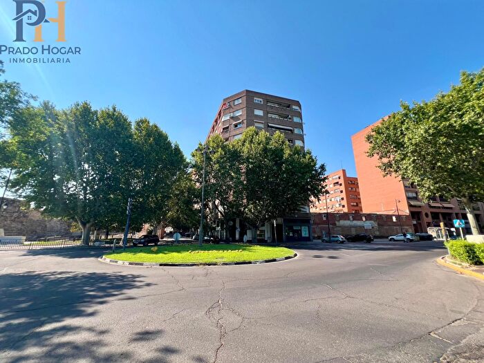 Casas en venta y pisos alquiler - 2