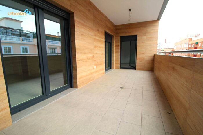 Casas en venta y pisos alquiler - 2