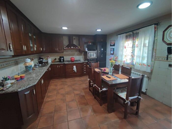 Casa en venta en Castilla La Mancha, Toledo de 4 habitaciones