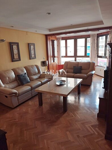 Casas en venta y pisos alquiler - 3
