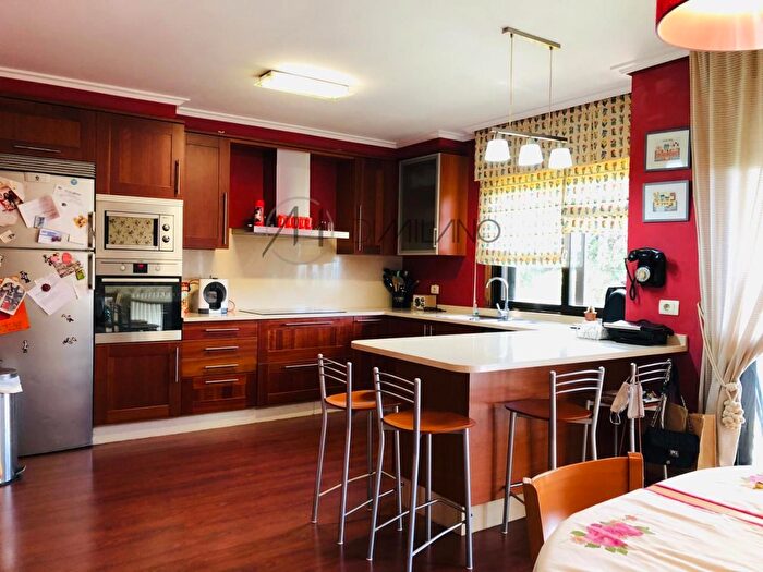 Casas en venta y pisos alquiler - 3