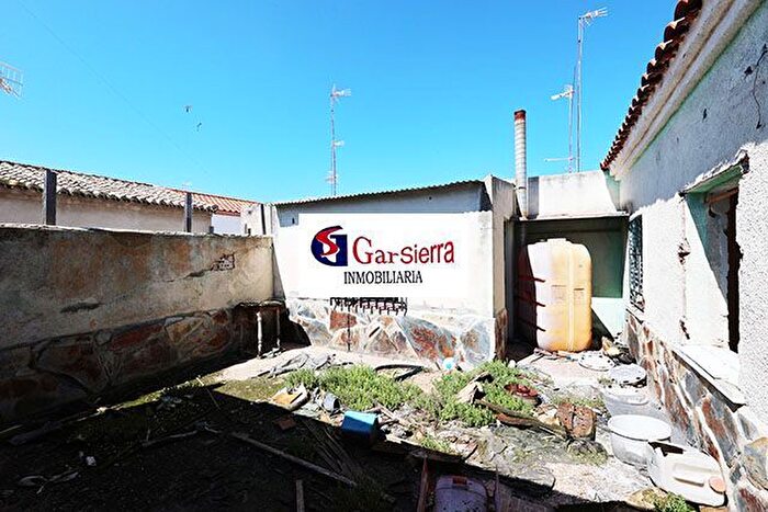 Casas en venta y pisos alquiler - 1