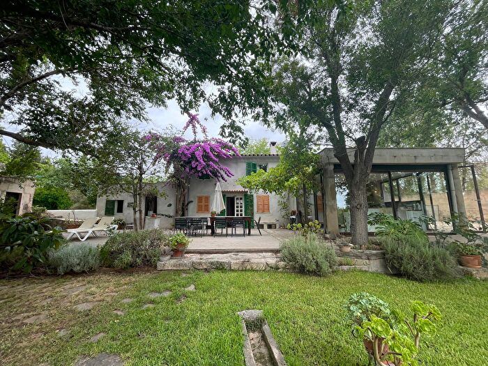 Casa en alquiler en Llubí, Illes Balears de 5 habitaciones