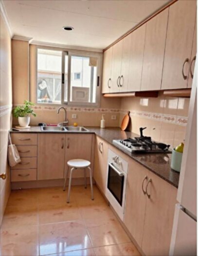 Casas en venta y pisos alquiler - 3