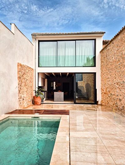 Casas en venta y pisos alquiler - 1