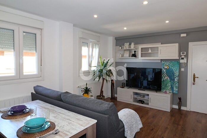 Casas en venta y pisos alquiler - 1