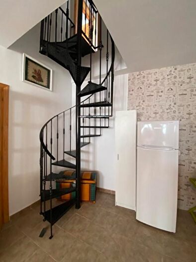 Casas en venta y pisos alquiler - 2