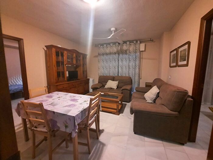 Piso en alquiler en Maria Auxiliadora Barriada de Llera, Badajoz Capital de 2 habitaciones