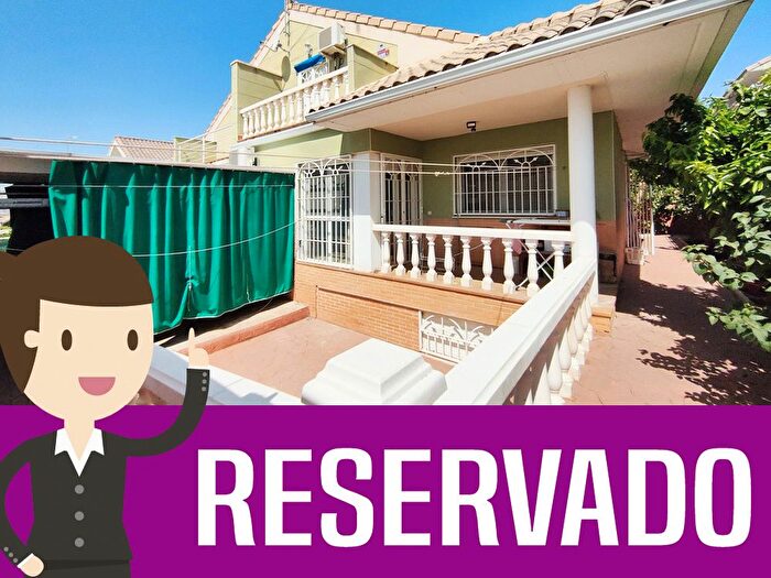 Casa en venta en Ontígola, Toledo de 4 habitaciones