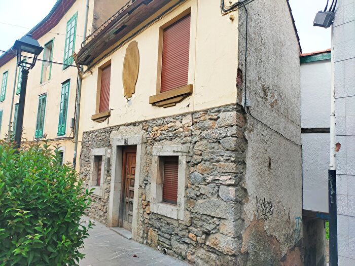 Casas en venta y pisos alquiler - 2