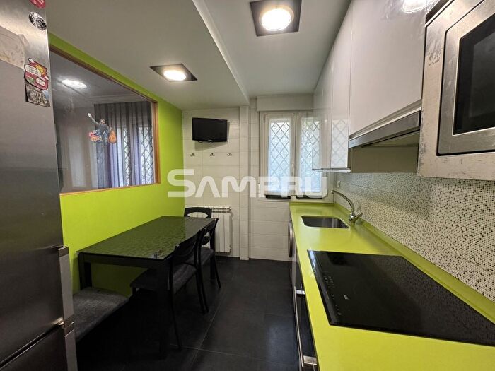 Casas en venta y pisos alquiler - 2