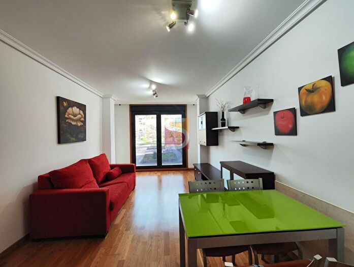 Casas en venta y pisos alquiler - 2