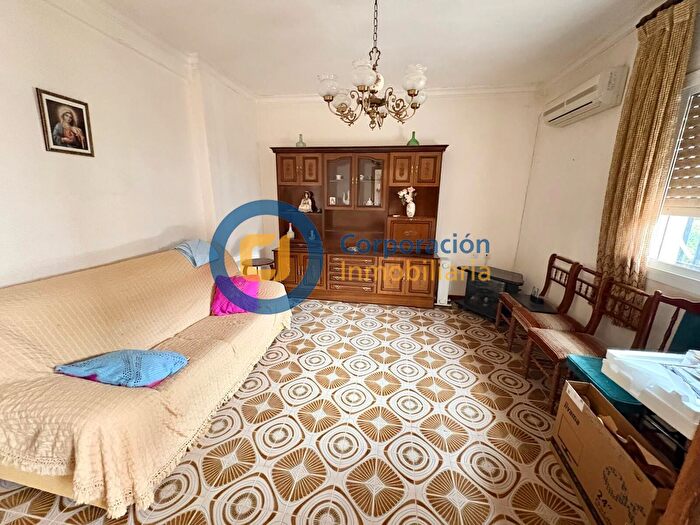 Casas en venta y pisos alquiler - 3