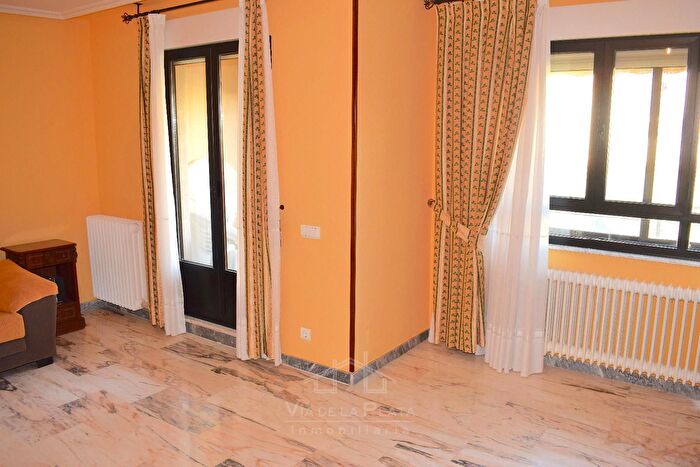 Casas en venta y pisos alquiler - 3