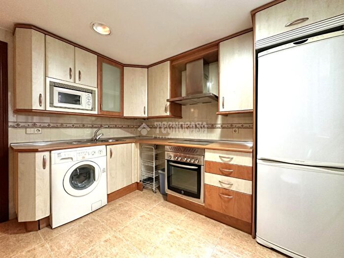 Casas en venta y pisos alquiler - 2