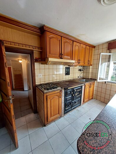 Casas en venta y pisos alquiler - 1